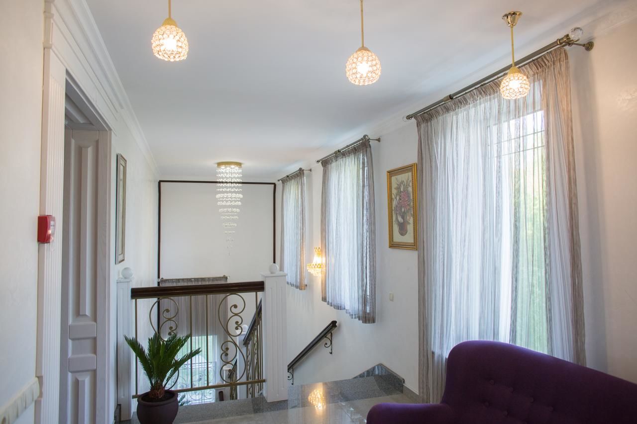 Отель Boutique Hotel Deluxe Каменец-Подольский-14