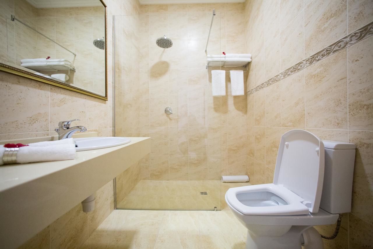 Отель Boutique Hotel Deluxe Каменец-Подольский-20