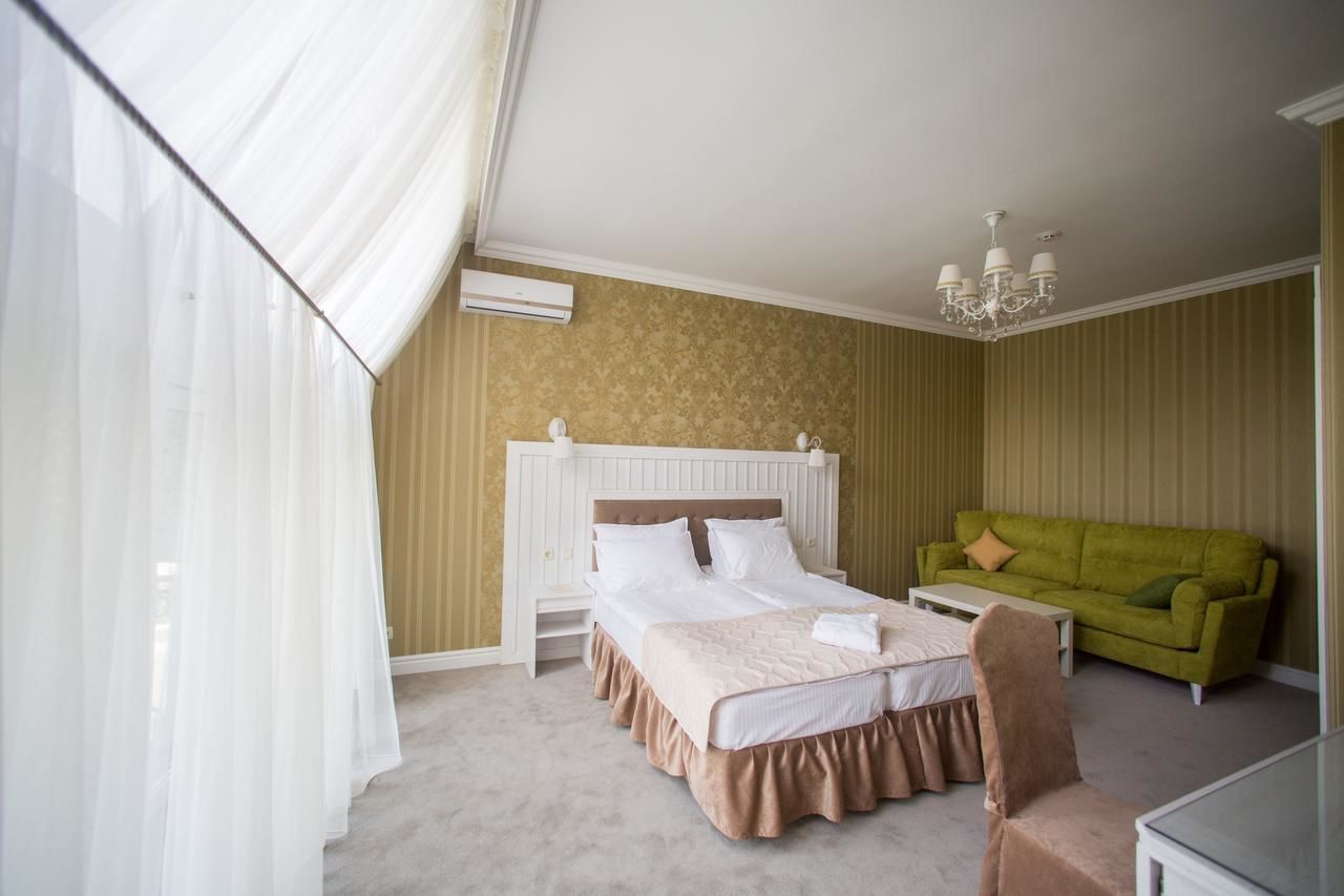 Отель Boutique Hotel Deluxe Каменец-Подольский-26