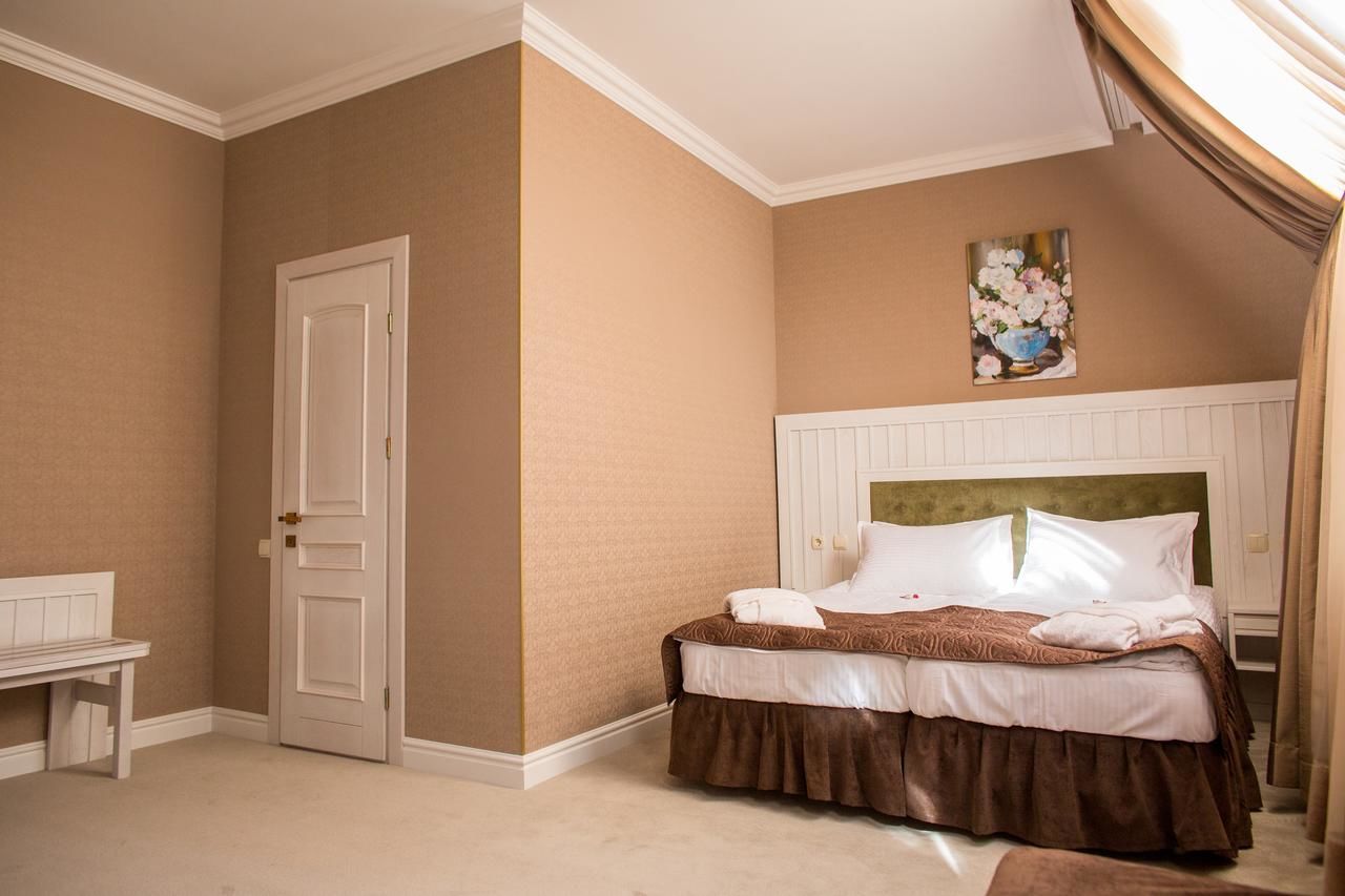 Отель Boutique Hotel Deluxe Каменец-Подольский-35