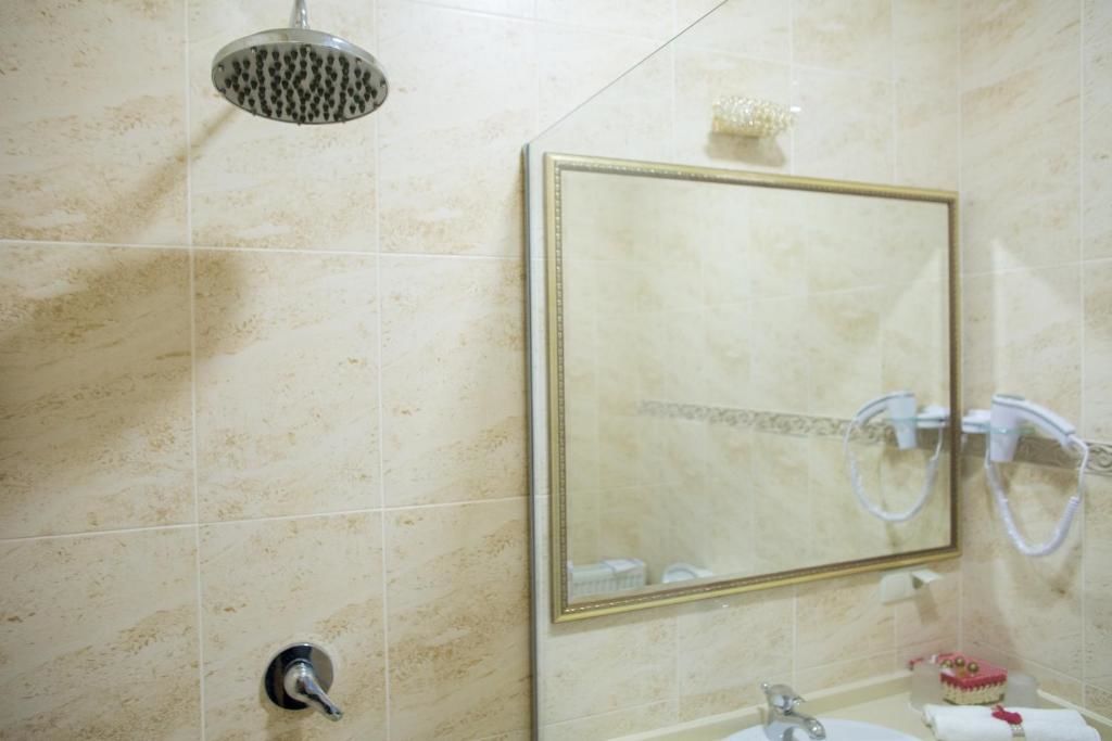 Отель Boutique Hotel Deluxe Каменец-Подольский-59