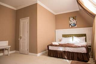 Отель Boutique Hotel Deluxe Каменец-Подольский Двухместный номер Делюкс с 1 кроватью или 2 отдельными кроватями-9