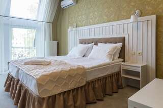 Отель Boutique Hotel Deluxe Каменец-Подольский Люкс с 2 спальнями-19