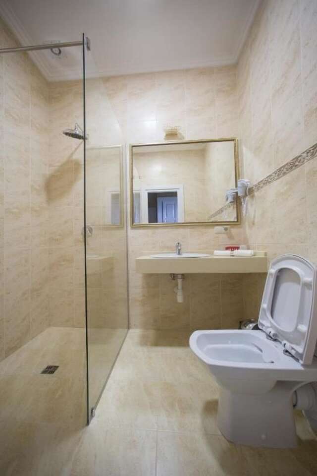 Отель Boutique Hotel Deluxe Каменец-Подольский-54